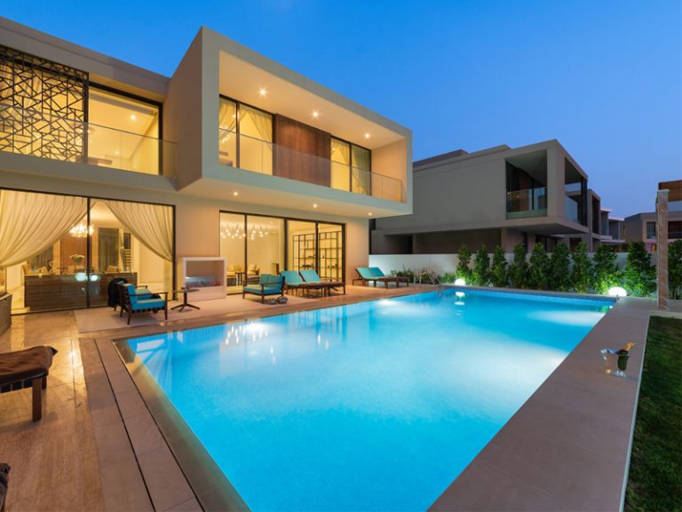 parkway-mbr-city-villa-pool