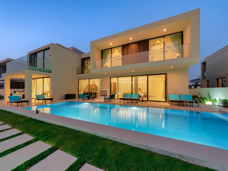 parkway-mbr-city-villa-pool