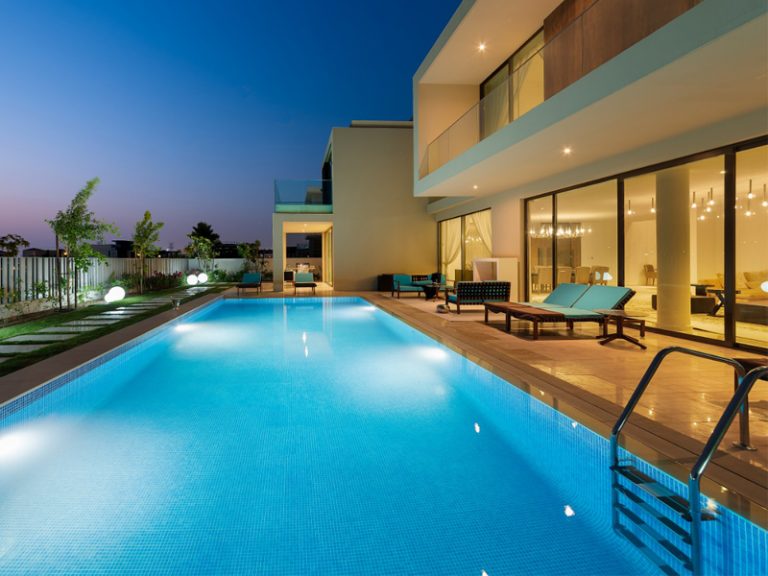 parkway-mbr-city-villa-pool