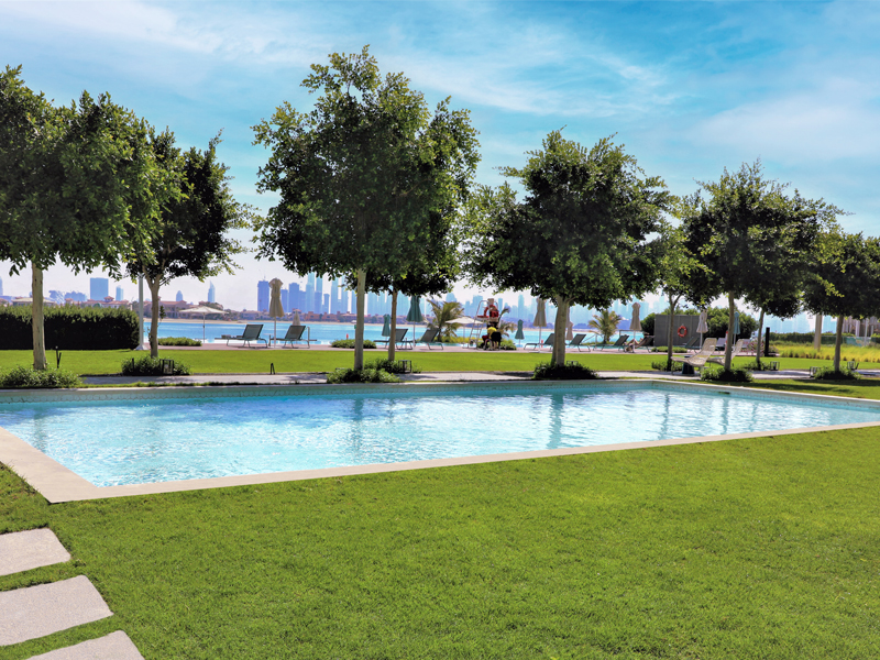 th8-palm-jumeirah-pool-3